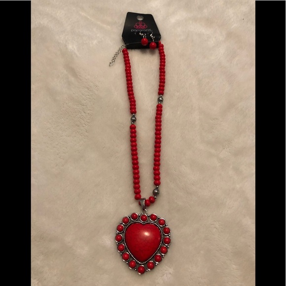 Paparazzi A heart of stone red necklace with earrings
